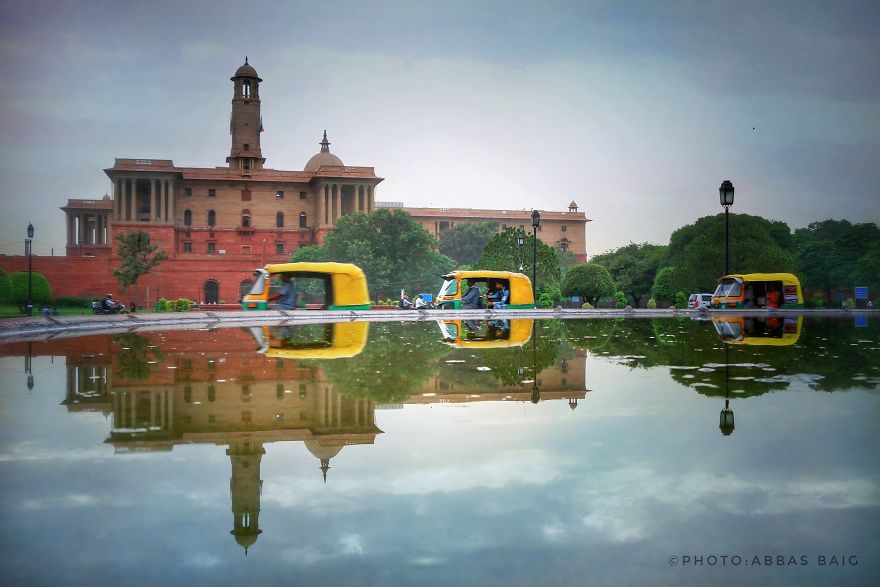 Former Engineer Is Winning India’s Heart With His Emotional Photographs