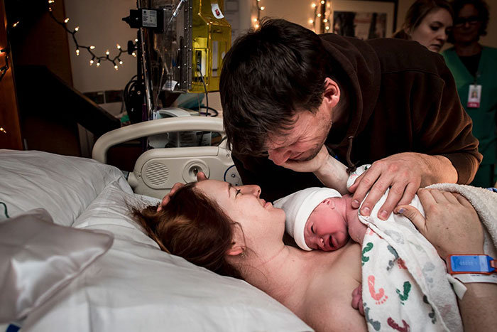100 Powerful Photos Of Dads In The Delivery Room To Celebrate Father’s Day 100 Powerful Photos Of Dads In The Delivery Room To Celebrate Father’s Day
