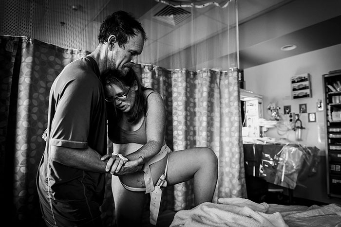 100 Powerful Photos Of Dads In The Delivery Room To Celebrate Father’s Day 100 Powerful Photos Of Dads In The Delivery Room To Celebrate Father’s Day