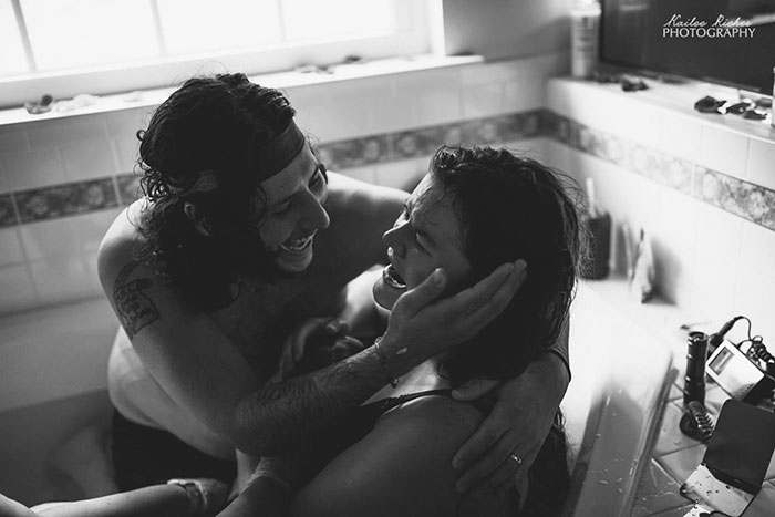 100 Powerful Photos Of Dads In The Delivery Room To Celebrate Father’s Day 100 Powerful Photos Of Dads In The Delivery Room To Celebrate Father’s Day