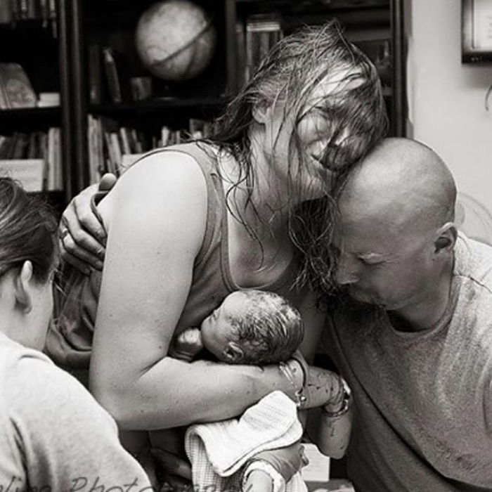 100 Powerful Photos Of Dads In The Delivery Room To Celebrate Father’s Day 100 Powerful Photos Of Dads In The Delivery Room To Celebrate Father’s Day