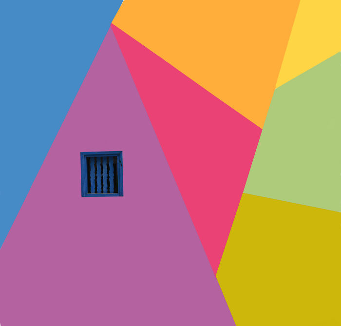 Artist Spots Patterns And Shapes In Everyday Life, Creates Beautiful Minimal Photos Artist Spots Patterns And Shapes In Everyday Life, Creates Beautiful Minimal Photos