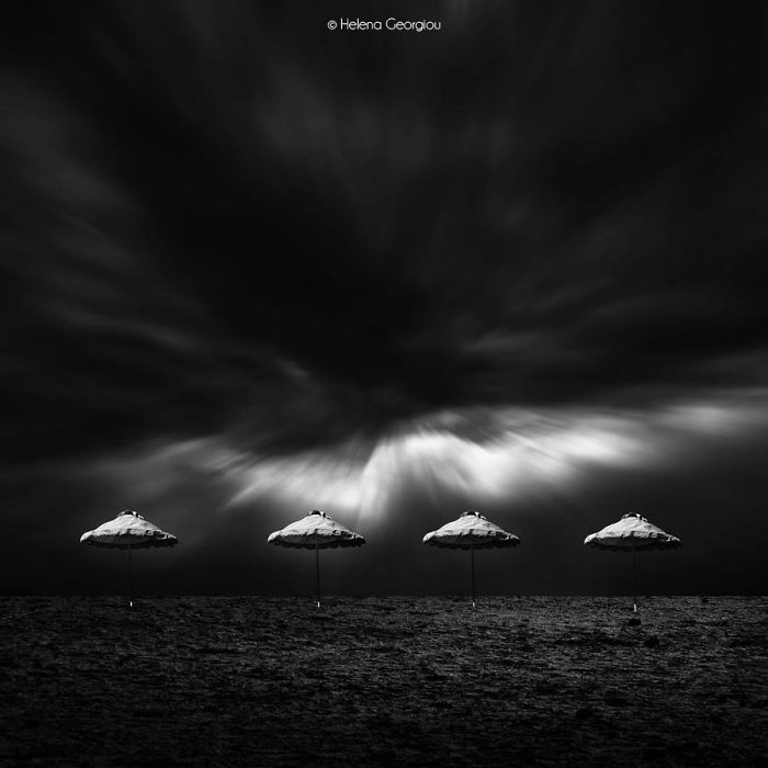 Artist Spots Patterns And Shapes In Everyday Life, Creates Beautiful Minimal Photos Artist Spots Patterns And Shapes In Everyday Life, Creates Beautiful Minimal Photos