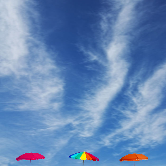 Artist Spots Patterns And Shapes In Everyday Life, Creates Beautiful Minimal Photos Artist Spots Patterns And Shapes In Everyday Life, Creates Beautiful Minimal Photos