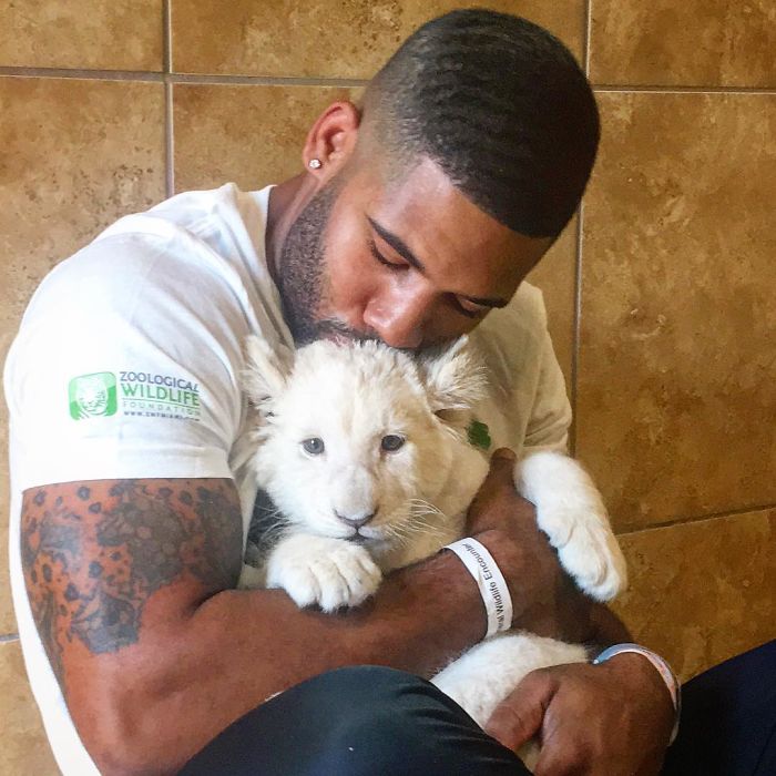 This Exotic Animal Specialist Is The Real-Life Tarzan