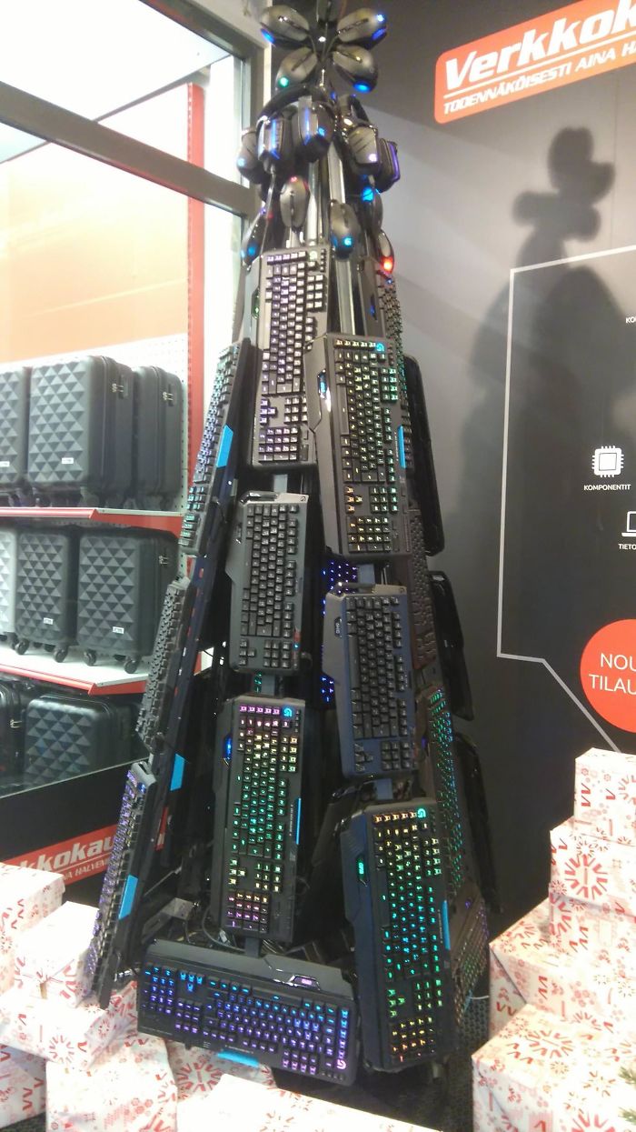 Pandas, Post Your Creative Christmas Trees Here!