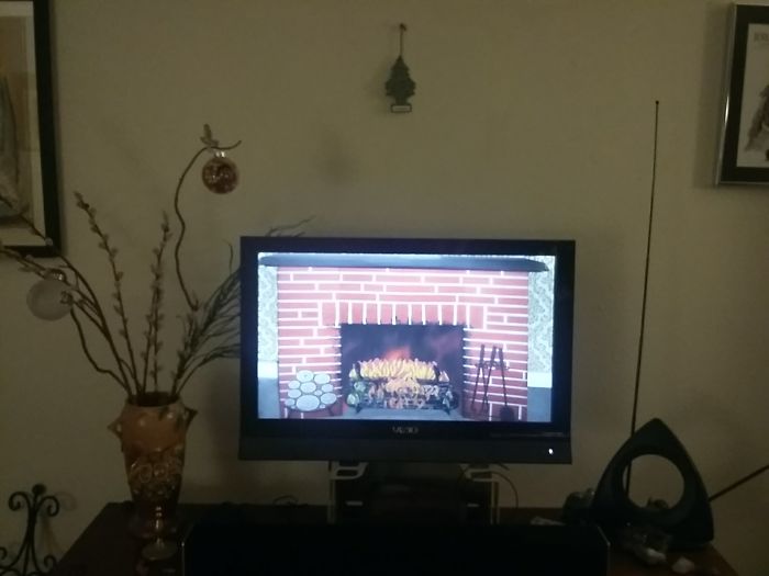 Pandas, Post Your Creative Christmas Trees Here!