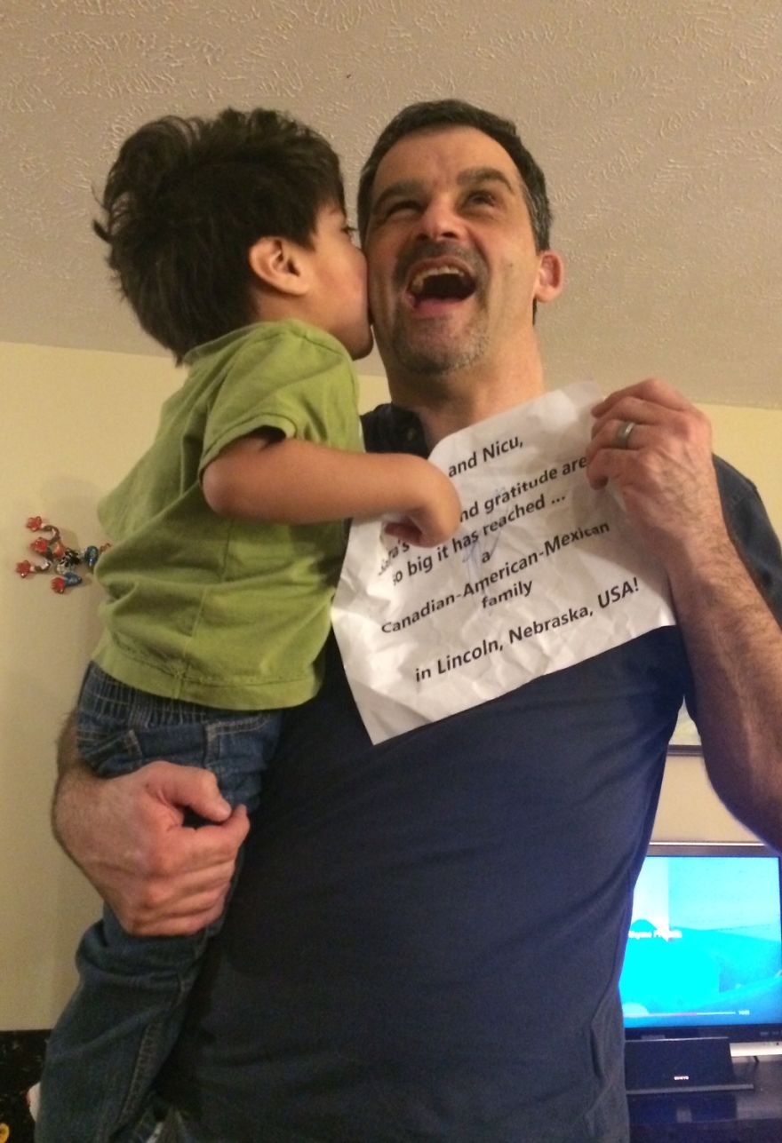 Pandas, Please Help Me Surprise My Hardworking Parents With Notes From All Over The World!