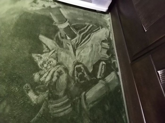 This Lady Draws On Her Carpet And The Result Is So Good, You’ll Never Want To Step On It This Lady Draws On Her Carpet And The Result Is So Good, You’ll Never Want To Step On It