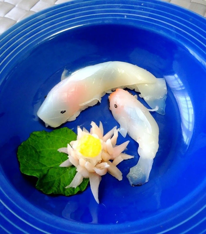 Sushi That Looks Like Real-Life Swimming Koi In A Few Simple Steps Sushi That Looks Like Real-Life Swimming Koi In A Few Simple Steps