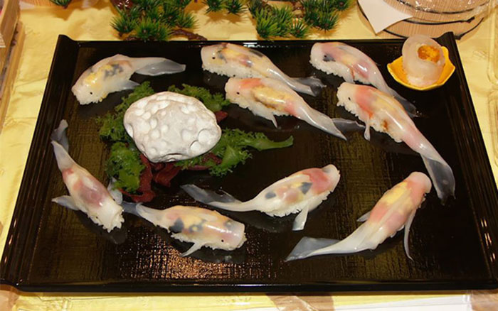 Sushi That Looks Like Real-Life Swimming Koi In A Few Simple Steps Sushi That Looks Like Real-Life Swimming Koi In A Few Simple Steps
