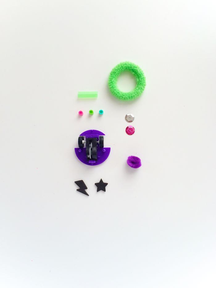 46 Cute Photos That Reveal What Preschoolers Have In Their Pockets