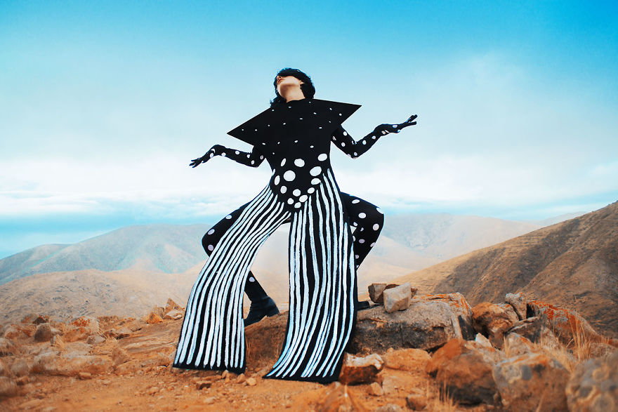 I Made Costumes And Flew To An Island To Make Surreal Space Selfportraits I Made Costumes And Flew To An Island To Make Surreal Space Selfportraits