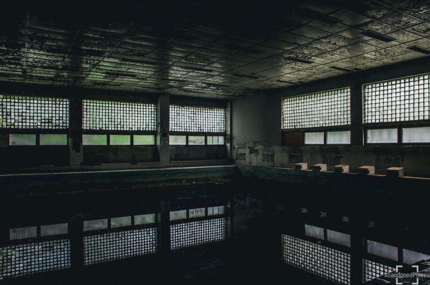 I Search For Abandoned Hospitals All Around Poland And Photograph Them