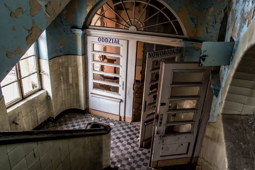 I Search For Abandoned Hospitals All Around Poland And Photograph Them