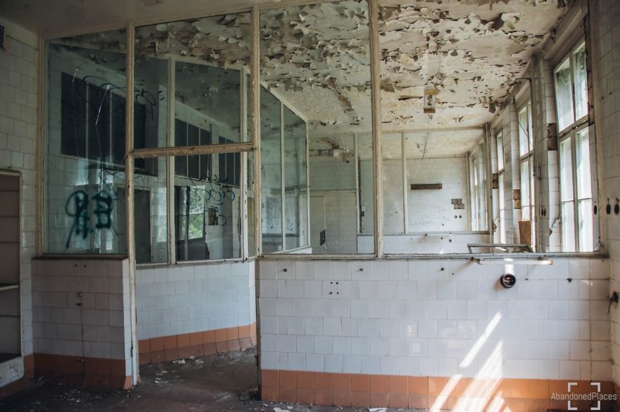 I Search For Abandoned Hospitals All Around Poland And Photograph Them