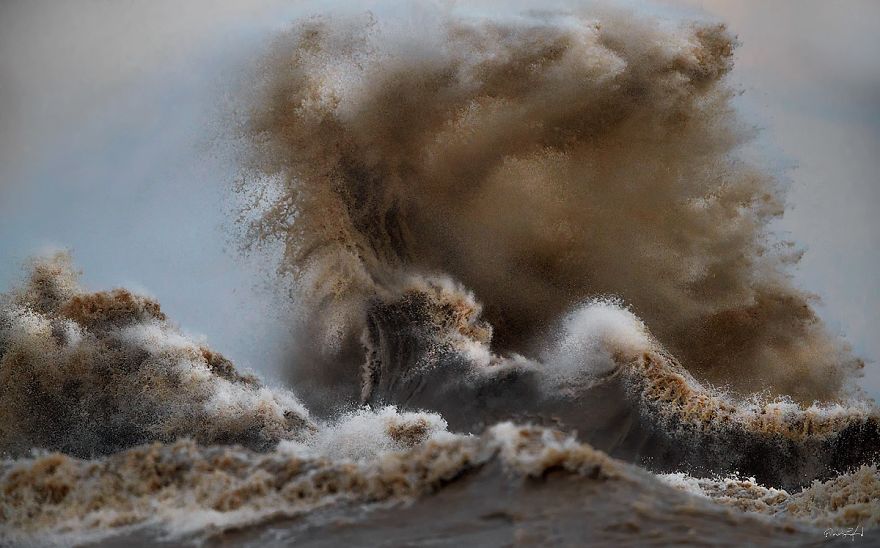 Riding The ‘Wave’ Of My Life With My Lake Erie Liquid Mountains Series! Riding The ‘Wave’ Of My Life With My Lake Erie Liquid Mountains Series!