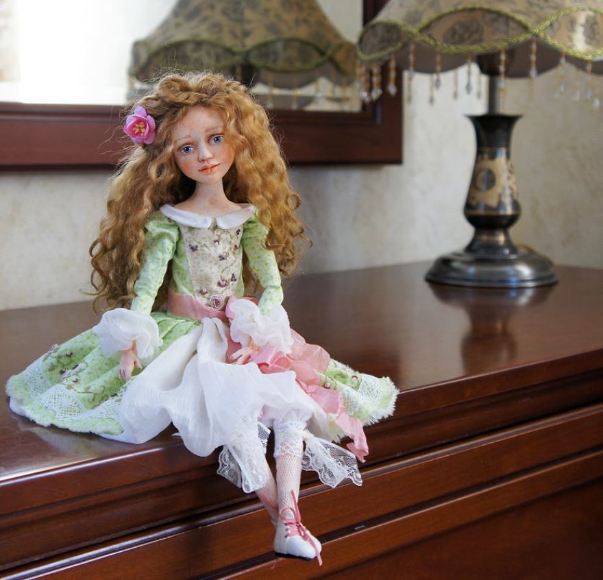 I Create One-Of-A-Kind Art Dolls Entirely From Scratch