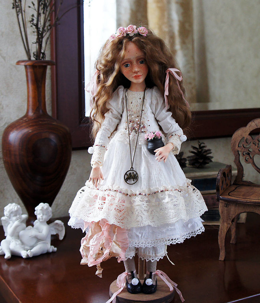 I Create One-Of-A-Kind Art Dolls Entirely From Scratch