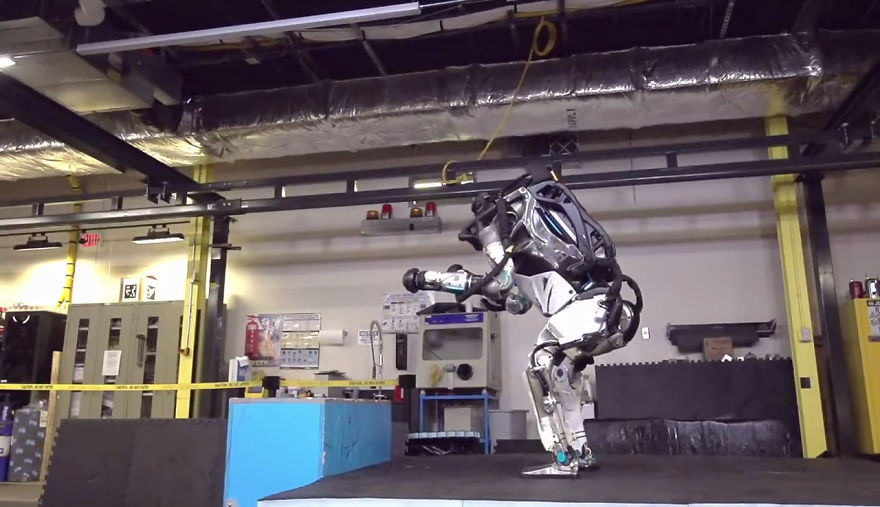 This Robot Pulled Off An Impossible Backflip And The Internet Goes Nuts, Predicting The Rise Of Terminators This Robot Pulled Off An Impossible Backflip And The Internet Goes Nuts, Predicting The Rise Of Terminators