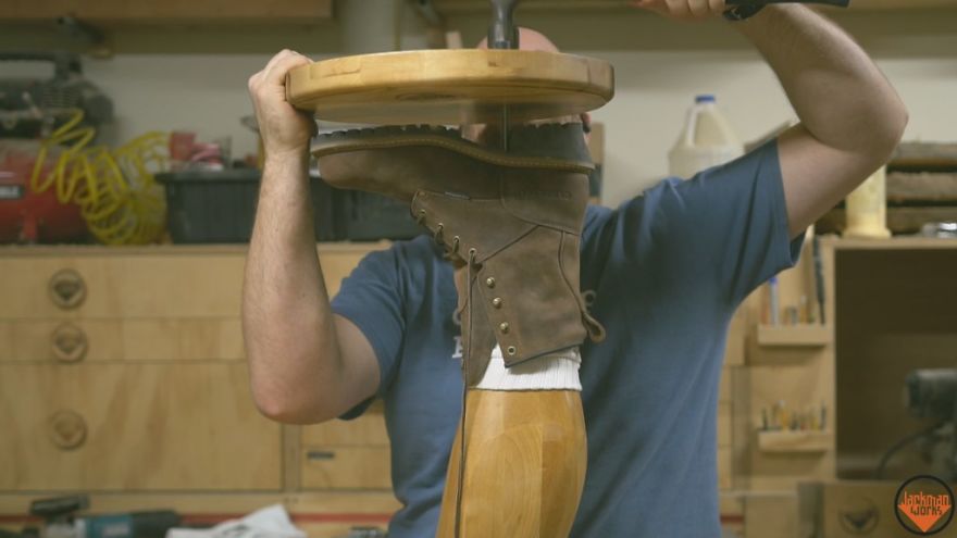 Guy Builds A Manly “Christmas Story” Leg Lamp And Here’s How He Did It Guy Builds A Manly “Christmas Story” Leg Lamp And Here’s How He Did It