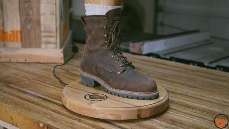 Guy Builds A Manly “Christmas Story” Leg Lamp And Here’s How He Did It Guy Builds A Manly “Christmas Story” Leg Lamp And Here’s How He Did It