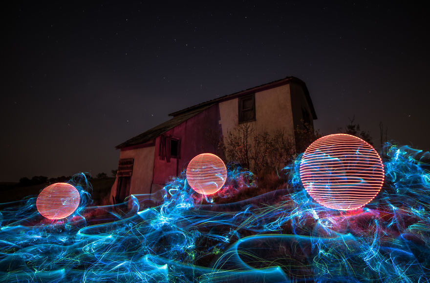 Painting New Life Into Abandoned Buildings Painting New Life Into Abandoned Buildings