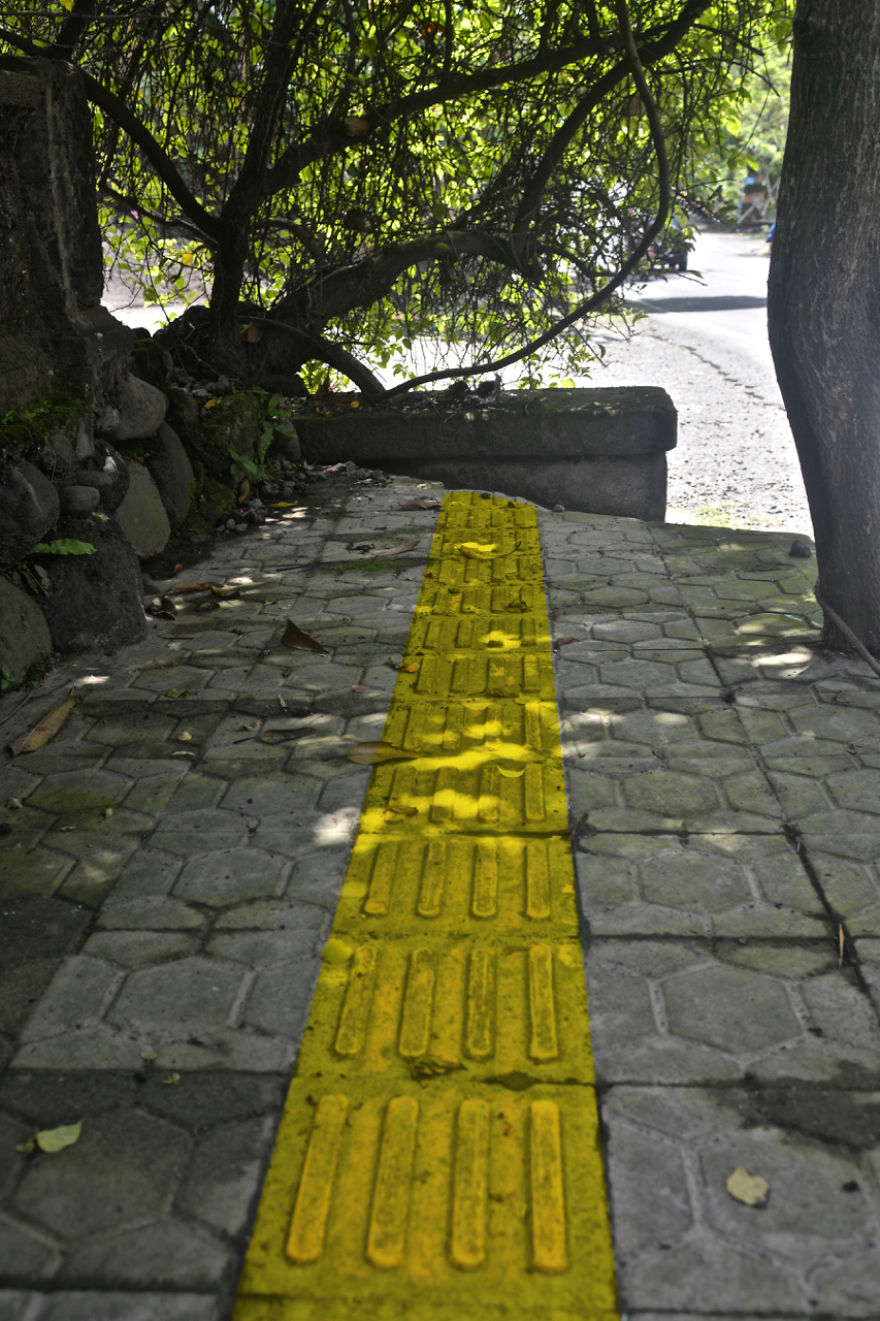 A Blind Man Went To Bali… And Guess What Happened Next? A Blind Man Went To Bali… And Guess What Happened Next?