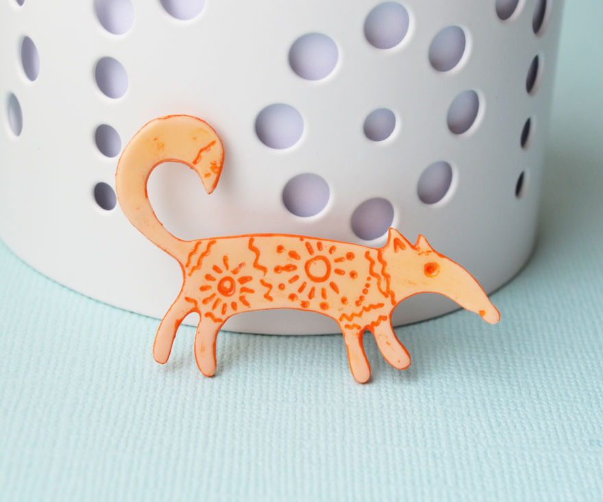 In My Free Time, I Design Cat Brooches From Polymer Clay