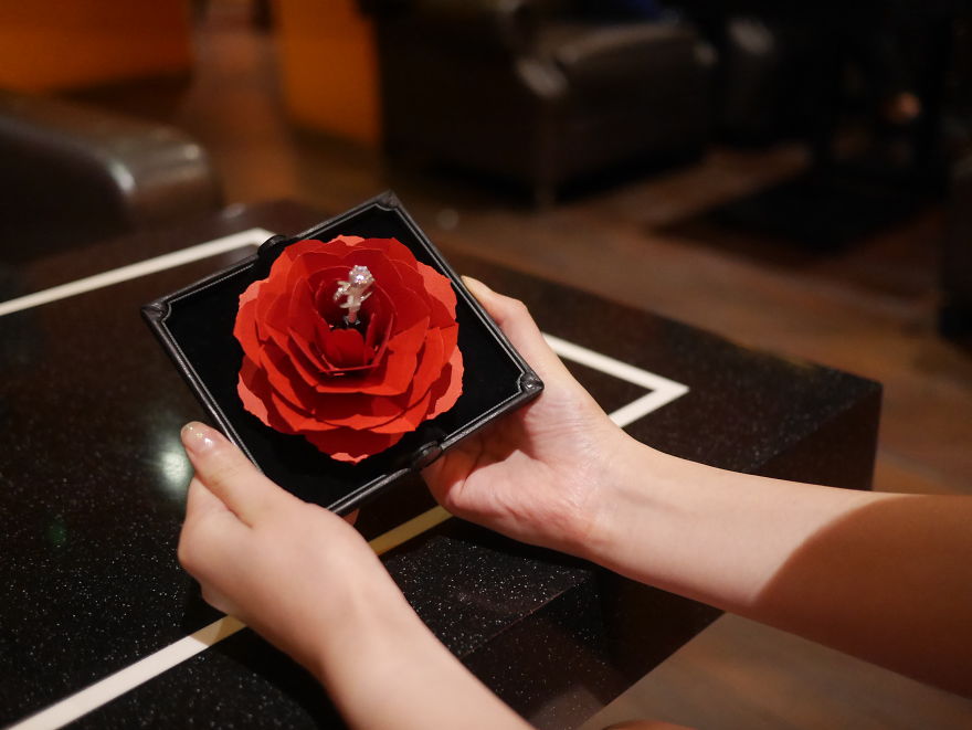 “Grace” Ring Case : The Most Romantic Way To Propose “Grace” Ring Case : The Most Romantic Way To Propose