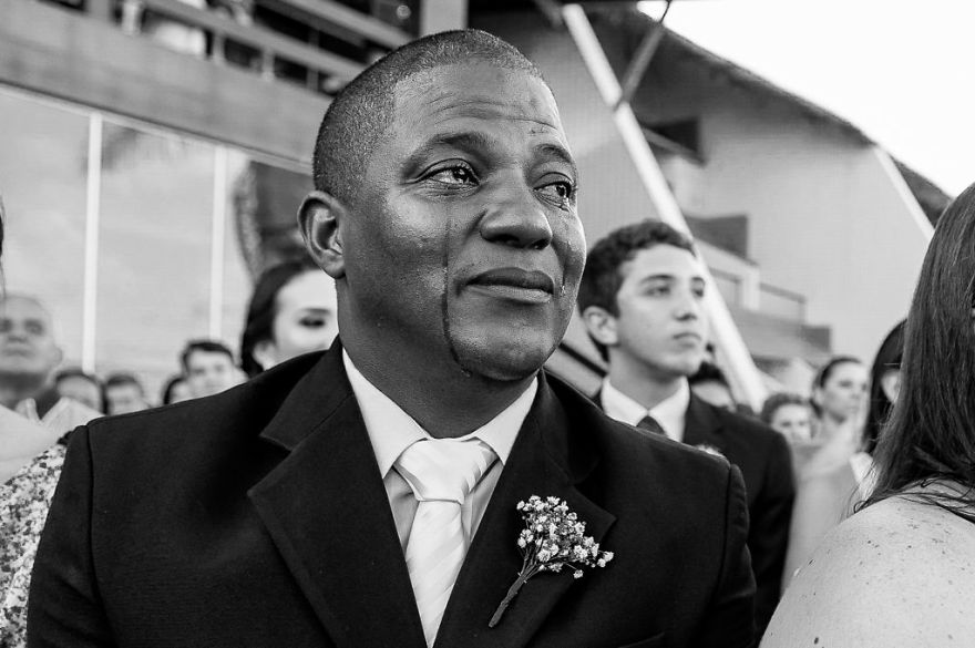 Award Winning Photographs Show The Excitement Of The Bride And Groom On A Great Wedding Day