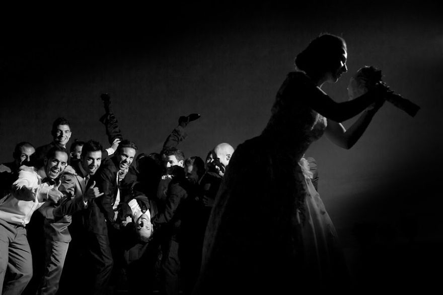 Award Winning Photographs Show The Excitement Of The Bride And Groom On A Great Wedding Day Award Winning Photographs Show The Excitement Of The Bride And Groom On A Great Wedding Day