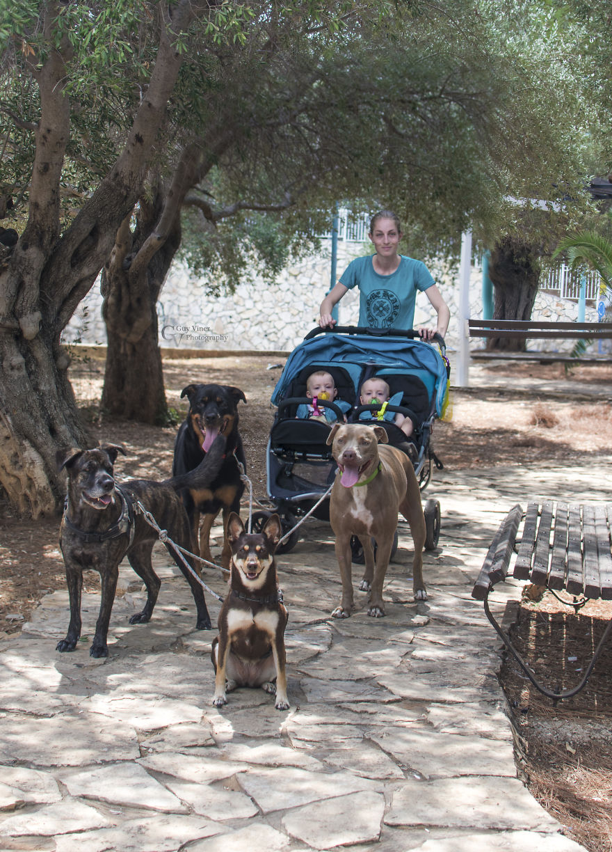 Help Us! Our Father Is A Photographer! Help Us! Our Father Is A Photographer!