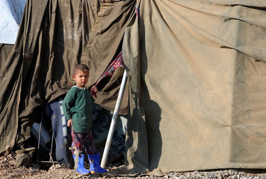 Photographer Captures Conceptual Photographs To Understand Kurds’ Identity Photographer Captures Conceptual Photographs To Understand Kurds’ Identity