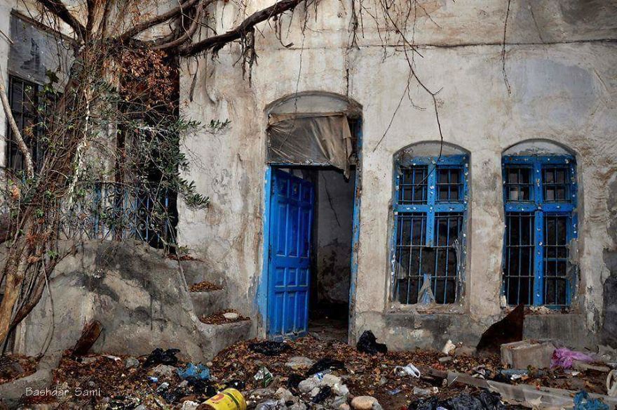 Photographer Captures Conceptual Photographs To Understand Kurds’ Identity Photographer Captures Conceptual Photographs To Understand Kurds’ Identity