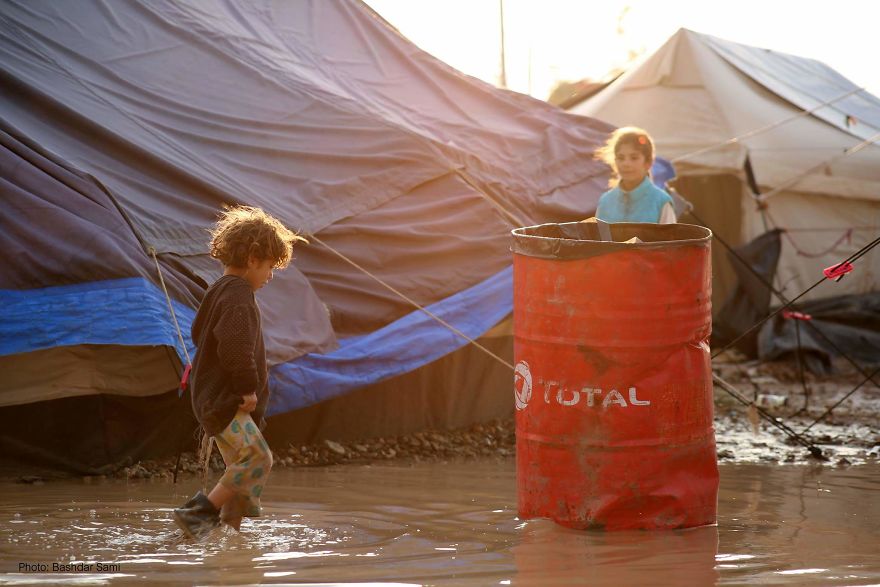 Photographer Captures Conceptual Photographs To Understand Kurds’ Identity Photographer Captures Conceptual Photographs To Understand Kurds’ Identity