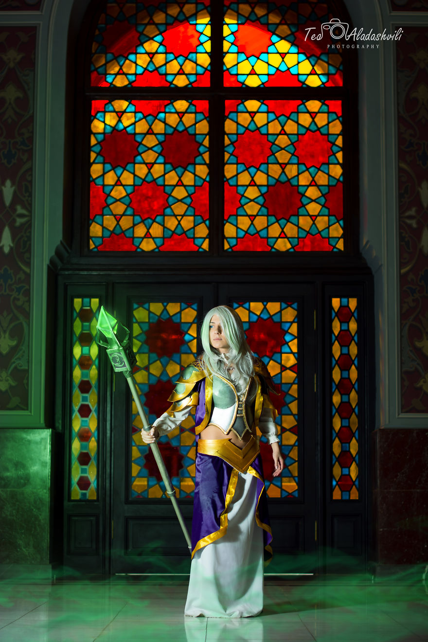 I Spend Hours Creating Cosplay Costumes From “Nothing” I Spend Hours Creating Cosplay Costumes From “Nothing”