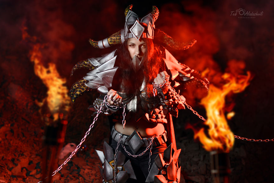 I Spend Hours Creating Cosplay Costumes From “Nothing” I Spend Hours Creating Cosplay Costumes From “Nothing”