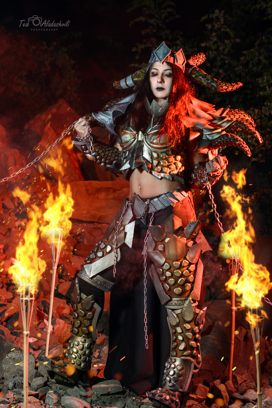 I Spend Hours Creating Cosplay Costumes From “Nothing” I Spend Hours Creating Cosplay Costumes From “Nothing”