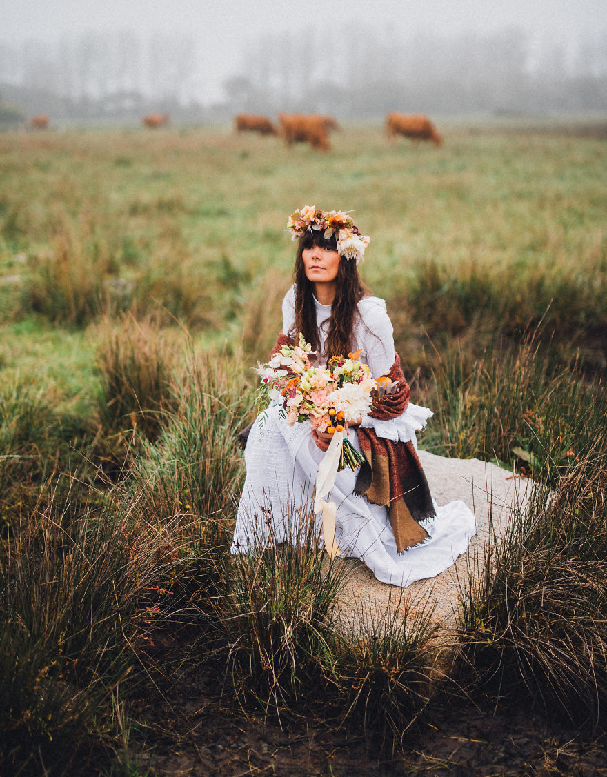 40 Years Later, Daughter Decides To Give Her Mother&#8217;s Wedding Dress A Second Life