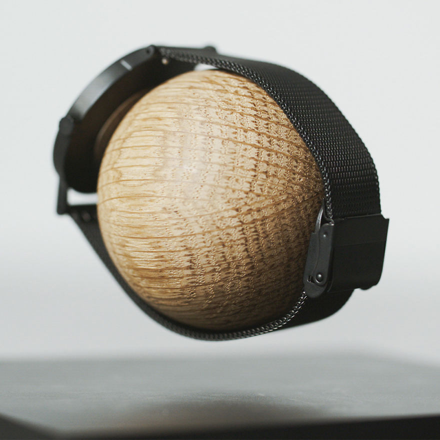 The Looma Hoverbox – Levitating Magic The Looma Hoverbox – Levitating Magic