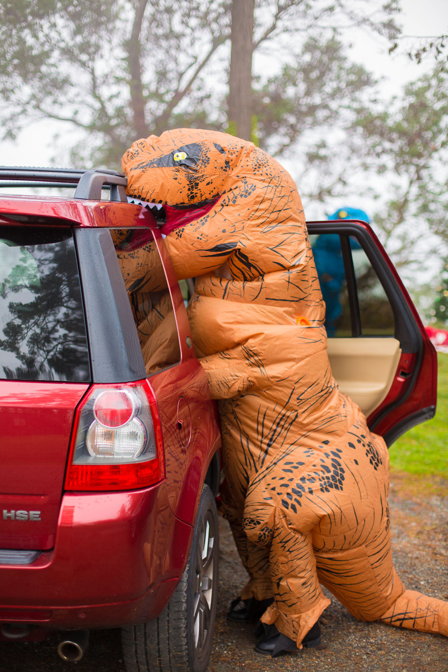 We Created A Christmas Card That&#8217;ll Make You Laugh