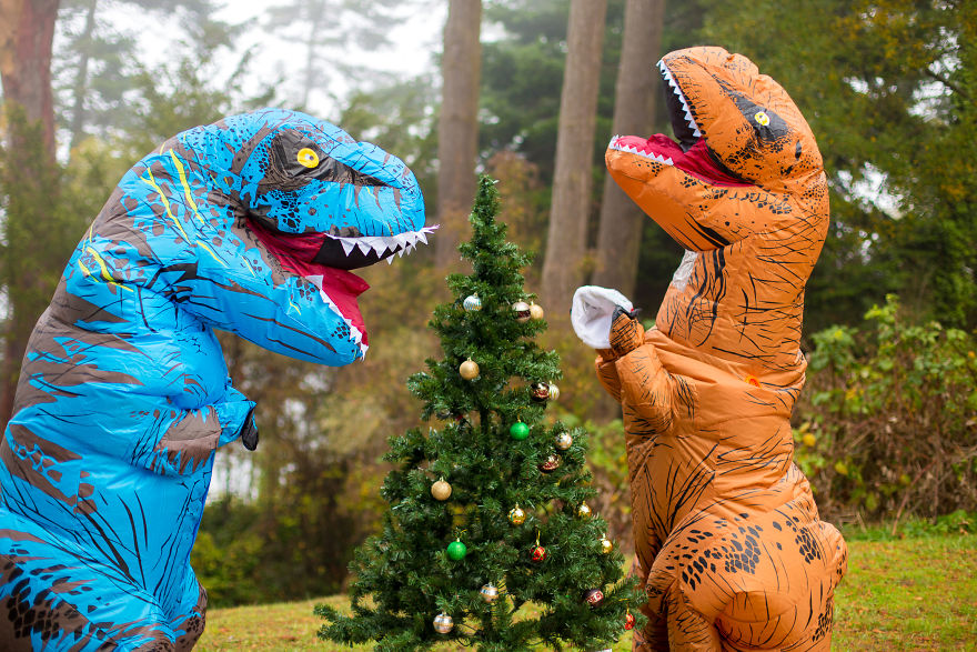 We Created A Christmas Card That&#8217;ll Make You Laugh