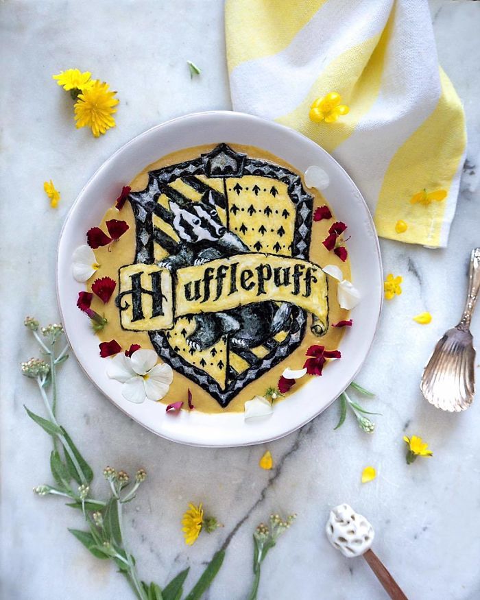 Woman Paints On Her Smoothie Bowls Using Natural Ingredients And The Result Is Too Pretty To Eat Woman Paints On Her Smoothie Bowls Using Natural Ingredients And The Result Is Too Pretty To Eat