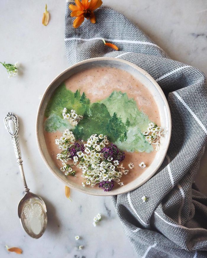 Woman Paints On Her Smoothie Bowls Using Natural Ingredients And The Result Is Too Pretty To Eat Woman Paints On Her Smoothie Bowls Using Natural Ingredients And The Result Is Too Pretty To Eat