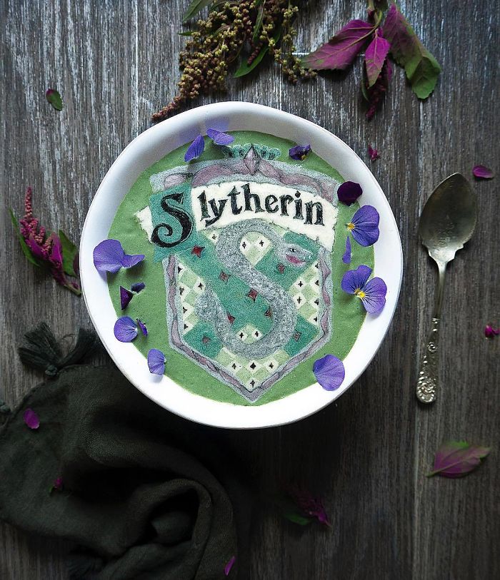 Woman Paints On Her Smoothie Bowls Using Natural Ingredients And The Result Is Too Pretty To Eat Woman Paints On Her Smoothie Bowls Using Natural Ingredients And The Result Is Too Pretty To Eat