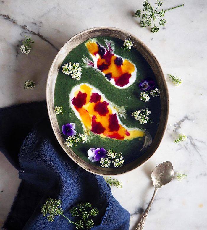Woman Paints On Her Smoothie Bowls Using Natural Ingredients And The Result Is Too Pretty To Eat Woman Paints On Her Smoothie Bowls Using Natural Ingredients And The Result Is Too Pretty To Eat