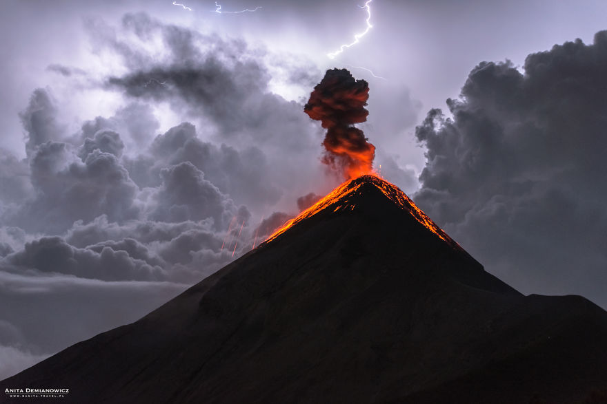 I Captured The Beauty Of The Volcano Fuego During The Eruption I Captured The Beauty Of The Volcano Fuego During The Eruption