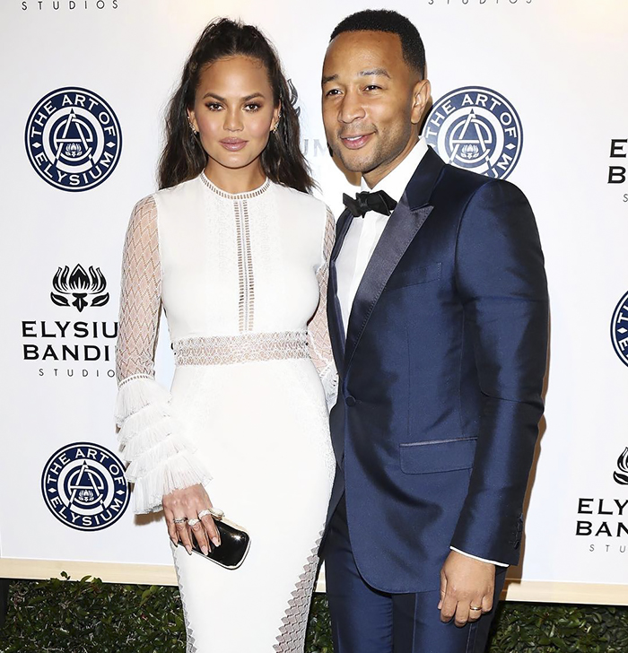 The Way That Chrissy Teigen Announced She&#8217;s Pregnant Is Absolutely Adorable