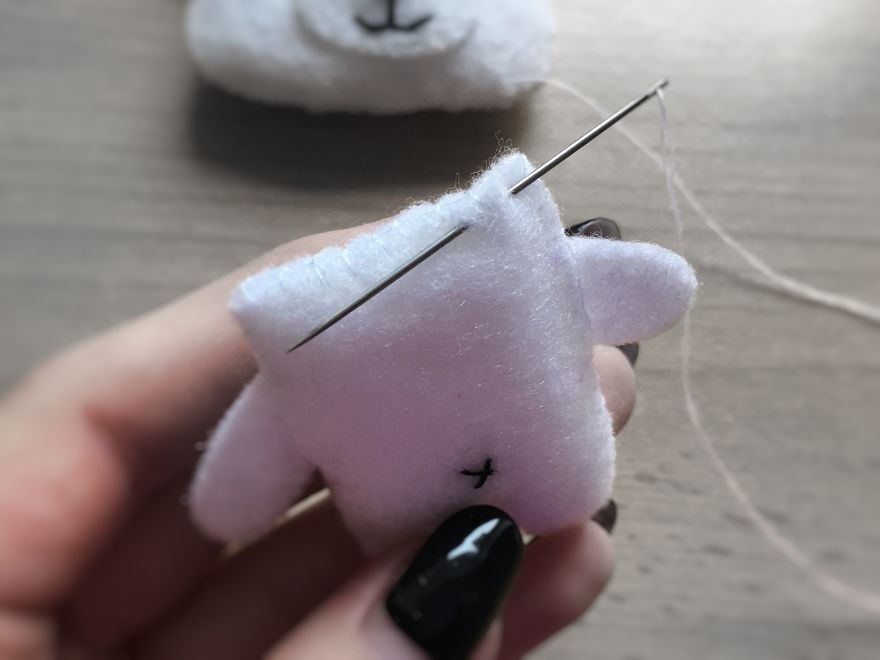 How To Sew A Felt Polar Bear Explained In 12 Simple Steps How To Sew A Felt Polar Bear Explained In 12 Simple Steps